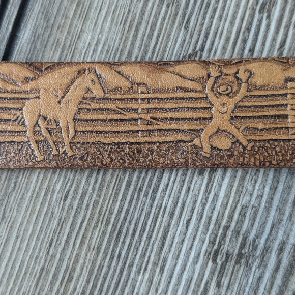 SS Double S Western Children's Leather Belt With Roping Cowboy & Horse Embossed - Picture 8 of 16